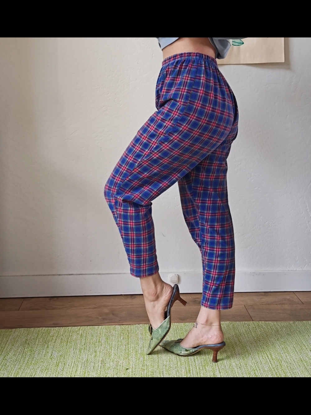 Vintage Elastic-Waist Cropped Pants - Blue Red Plaid
